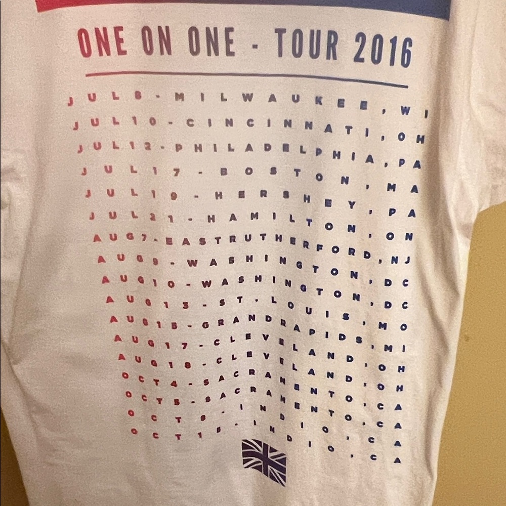 Paul McCartney Union Jack Graphic Tee - White with Red & Blue Print size medium - Picture 5 of 9